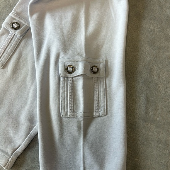 Mexx - 3 piece outfit. Sizes 0-2/2-4/4-6 months - Picture 7 of 11